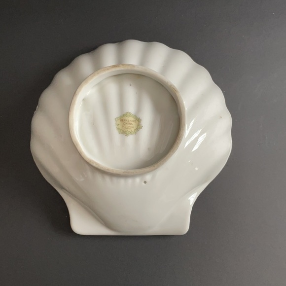 Vintage Berkshire China Occupied Japan Porcelain Shell Shaped Trinket Dish - Picture 5 of 6
